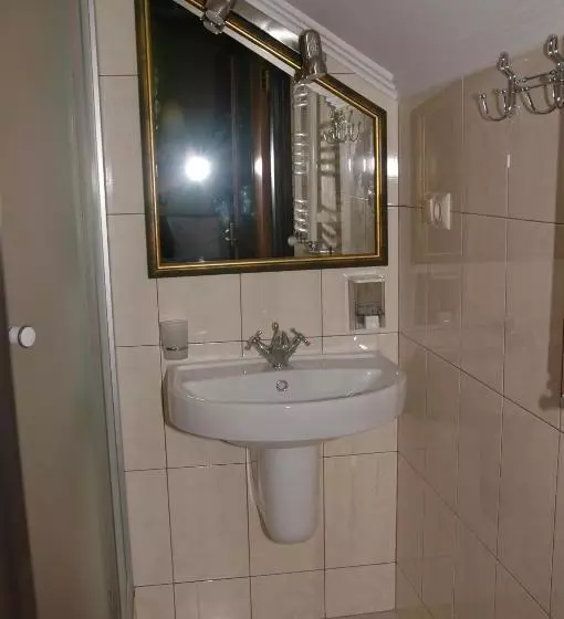 Motelli гостинний двір