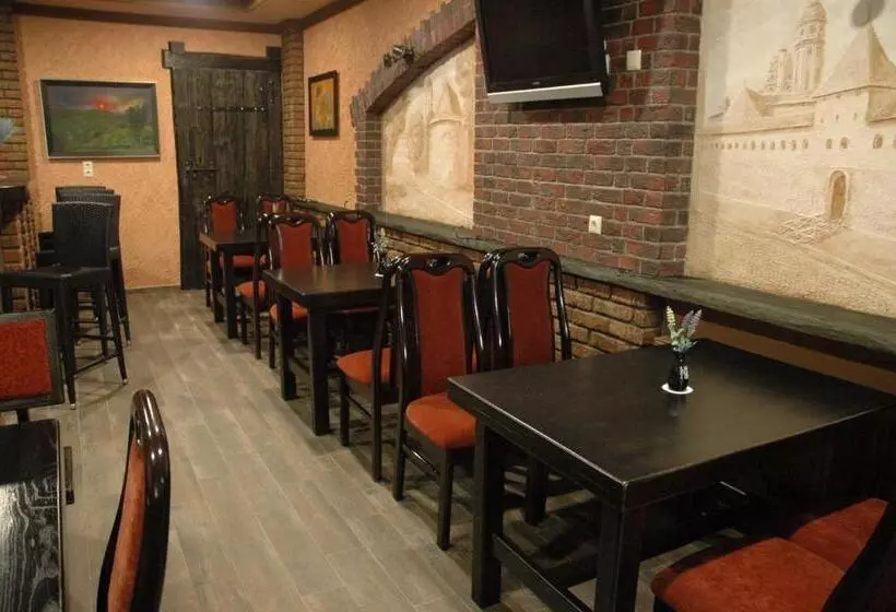 Motelli гостинний двір