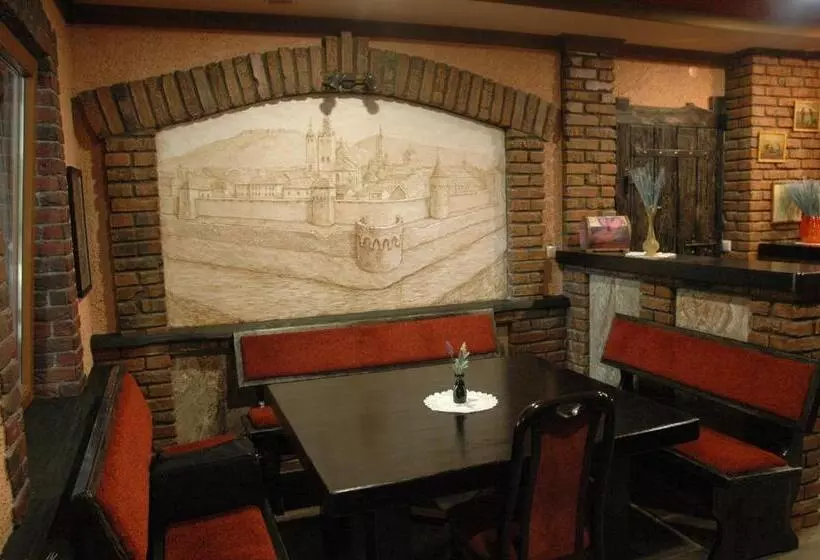 Motelli гостинний двір