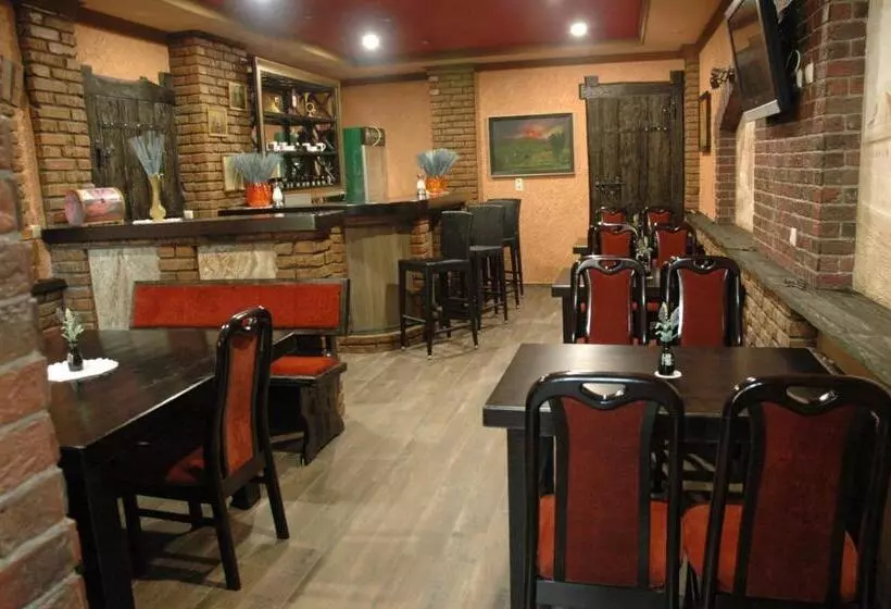 Motelli гостинний двір