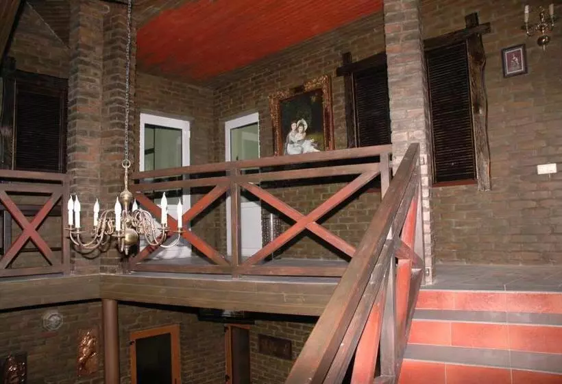 Motelli гостинний двір