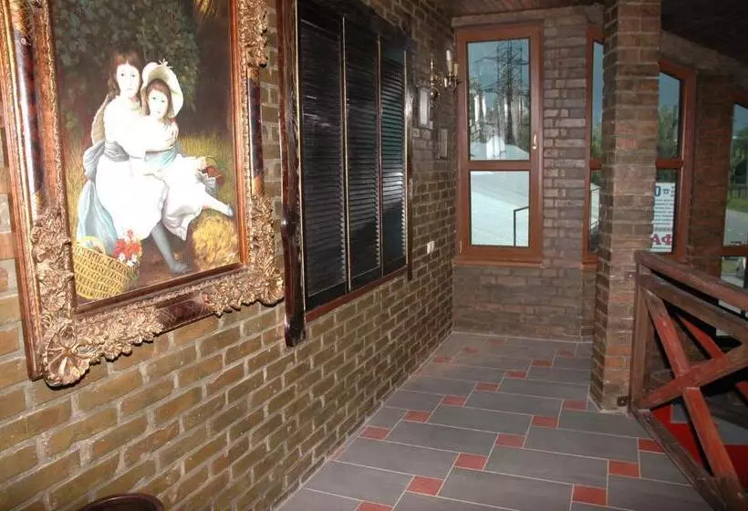 Motelli гостинний двір