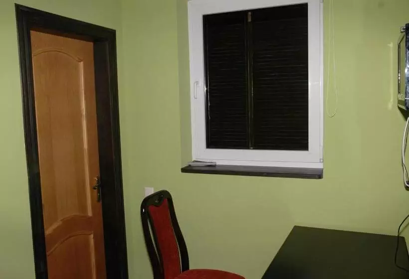 Motelli гостинний двір