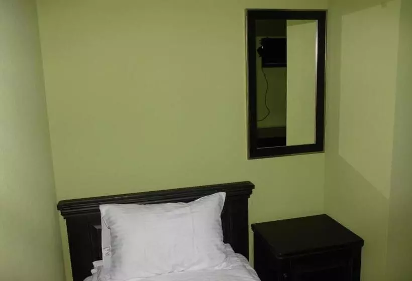 Motelli гостинний двір