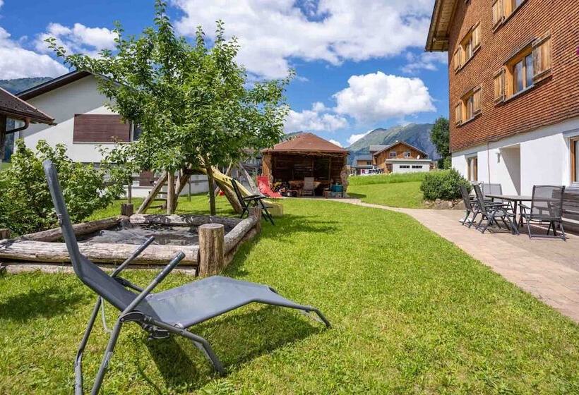 پانسیون Forsthaus Schoppernau