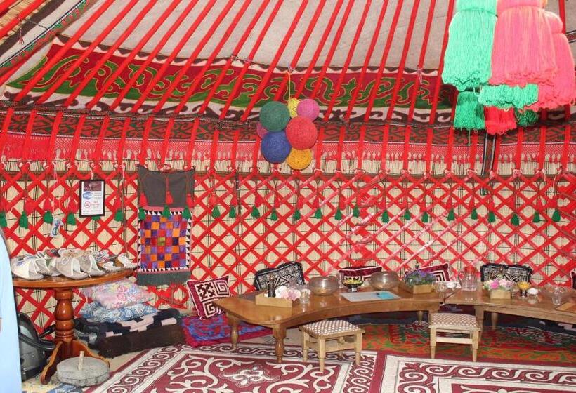 پانسیون Guest House Emily