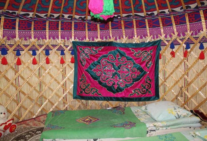 پانسیون Guest House Emily