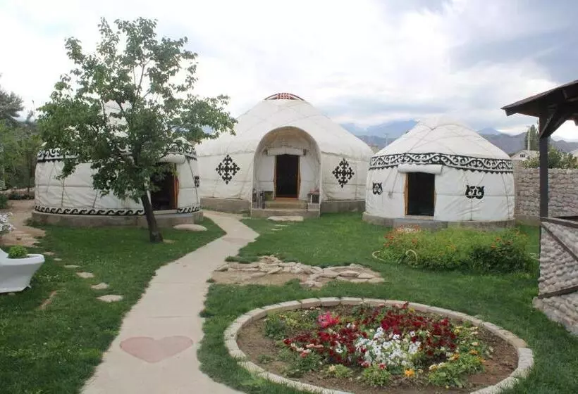 پانسیون Guest House Emily
