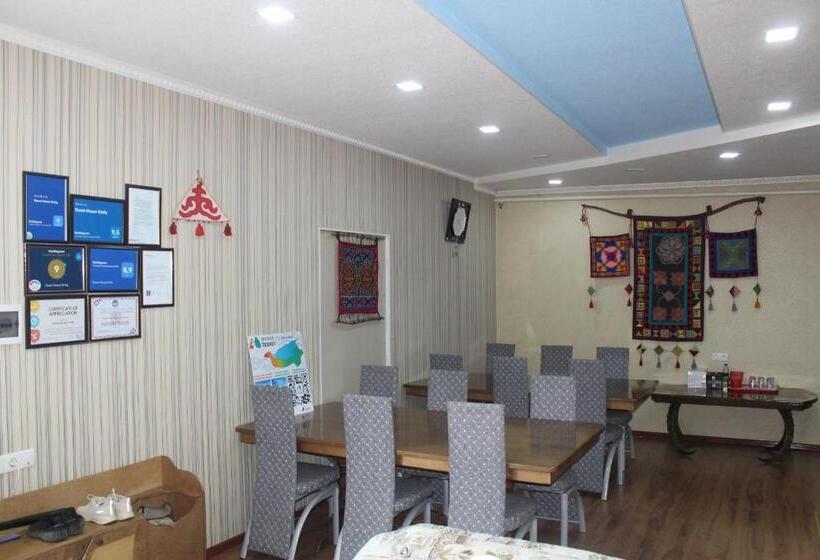 پانسیون Guest House Emily