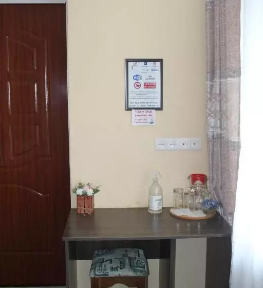 پانسیون Guest House Emily