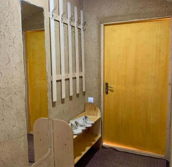 پانسیون Guest House Emily