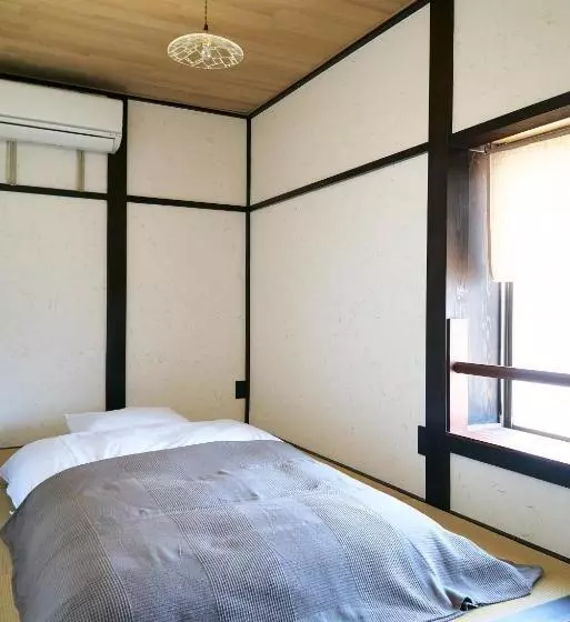 ペンション Bed And Craft