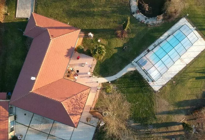 Majatalo Alaguyauder La Chambre