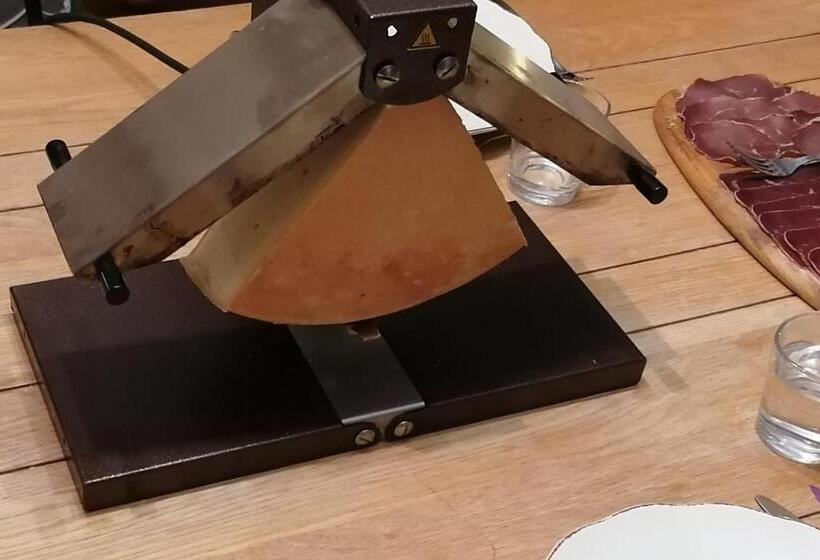 تختخواب و صبحانه Les Marm Hôtes