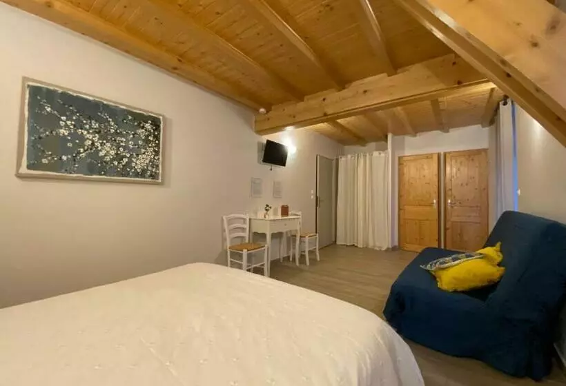 Aamiaismajoitus (B&B) Le Cocon De Curson Chambre D Hôtes