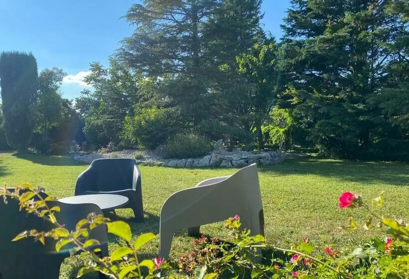 Aamiaismajoitus (B&B) Le Cocon De Curson Chambre D Hôtes