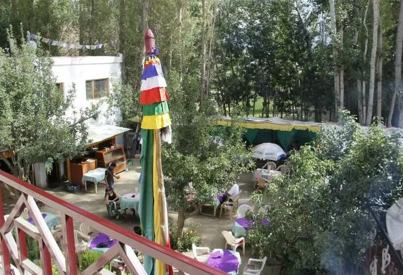 ペンション Mentokling Guest House And Garden Restaurant
