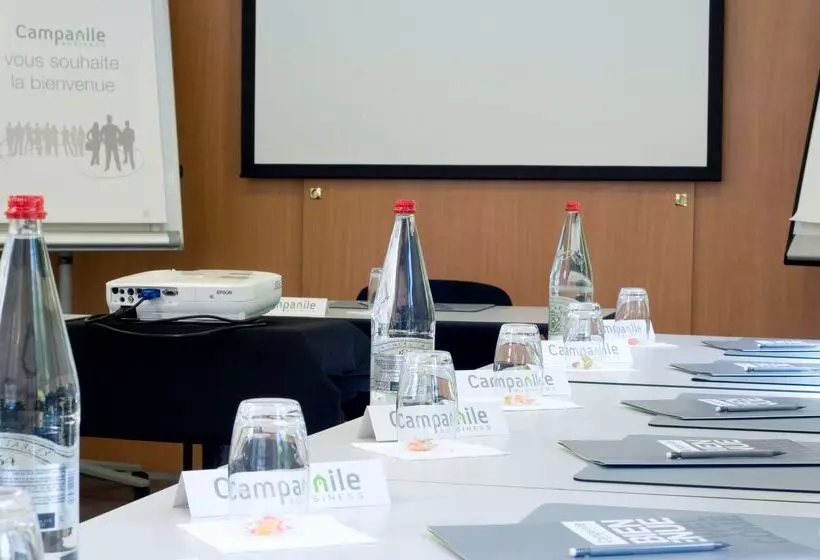 ホテル Campanile Annecy   Cran Gevrier