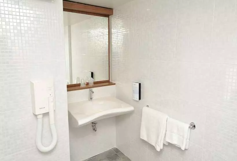 ホテル Campanile Annecy   Cran Gevrier