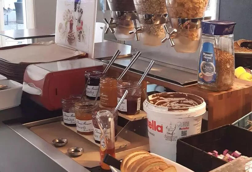 ホテル Campanile Annecy   Cran Gevrier