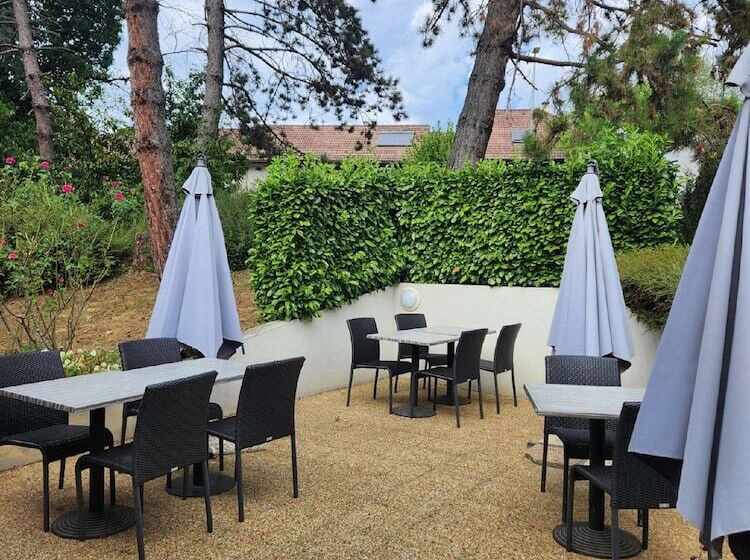 בית מלון כפרי Campanile Annecy   Cran Gevrier