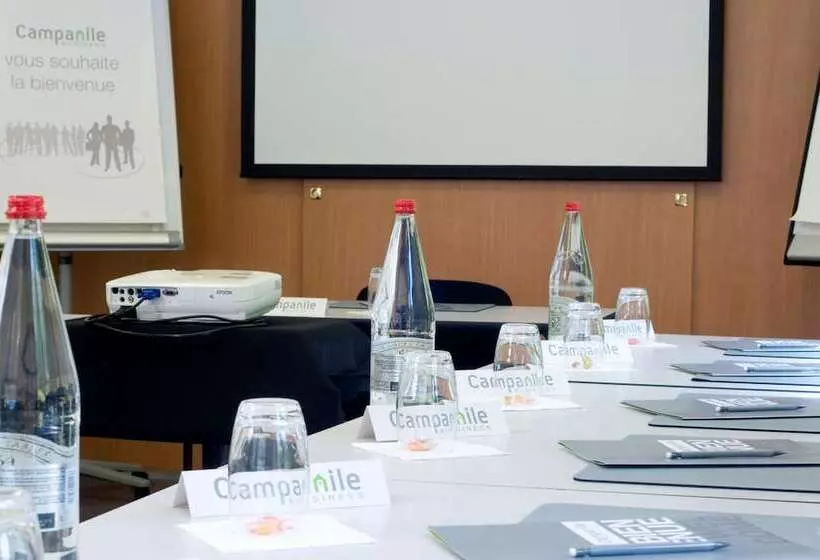 ホテル Campanile Annecy   Cran Gevrier