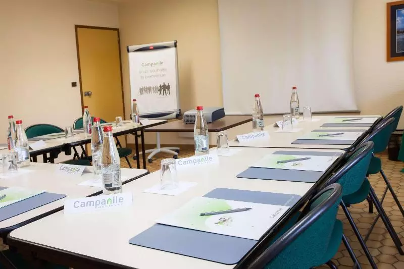 酒店 Campanile Fougeres