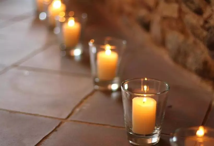 Отель De la Moneda