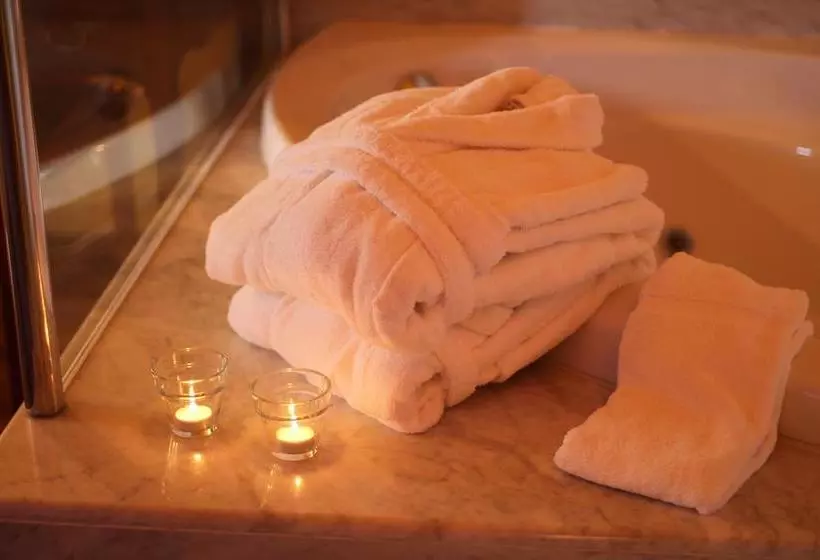 Отель De la Moneda