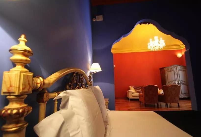 Отель De la Moneda