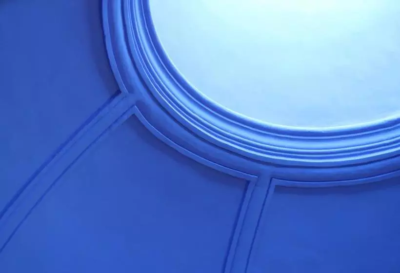 Отель De la Moneda