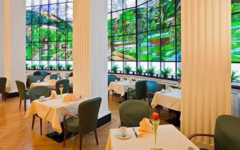 Отель Herzoghof