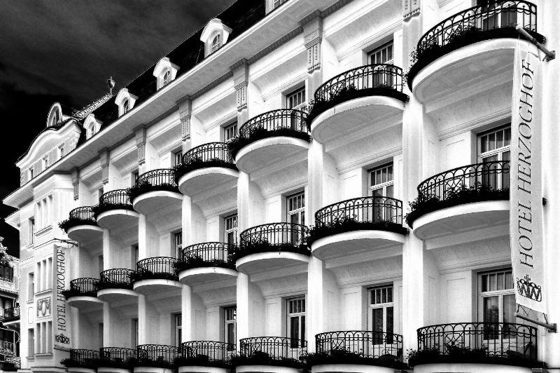 בית מלון כפרי Herzoghof