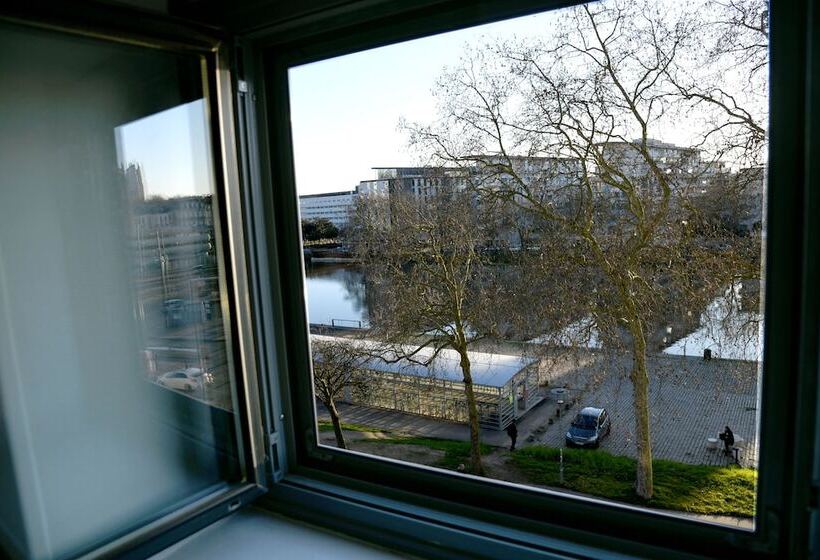 هتل Hôtel Mercure Nantes Centre Gare