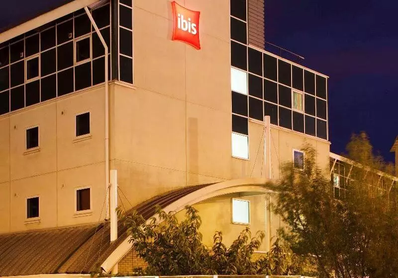 酒店 Ibis Cardiff