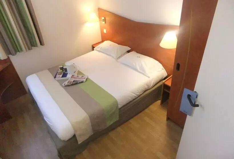 בית מלון כפרי Restaurant Kyriad Brive Centre