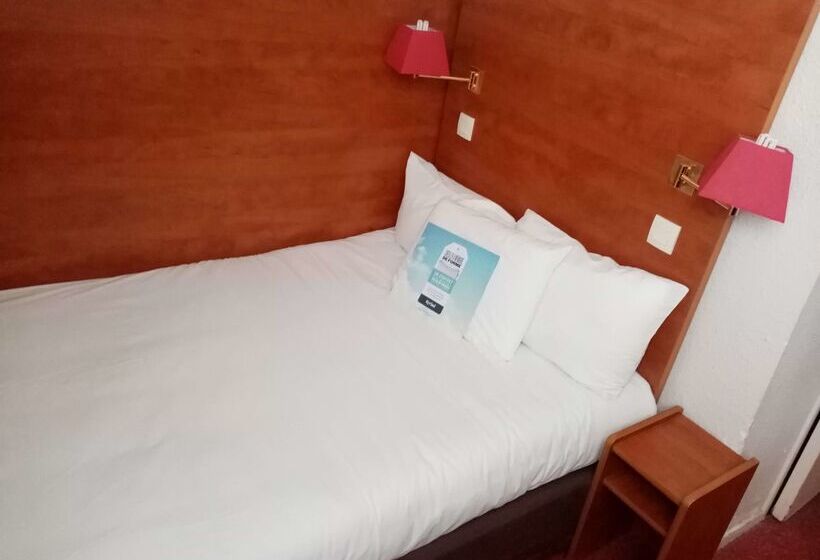 酒店 Kyriad Chantilly