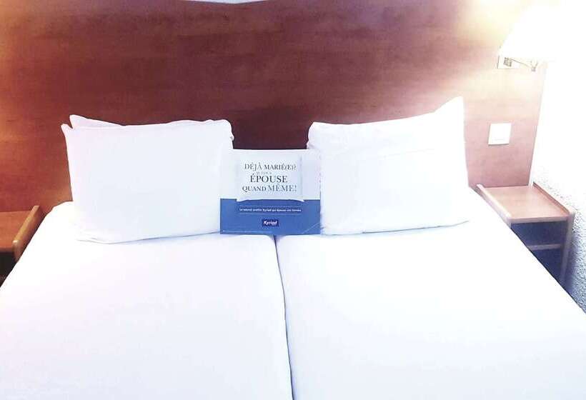 酒店 Kyriad Chantilly