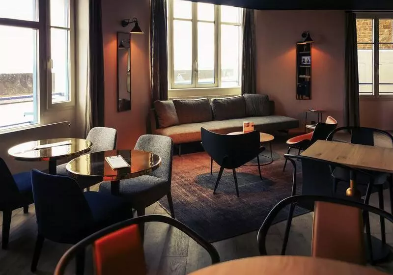 Отель Mercure St Malo Front De Mer