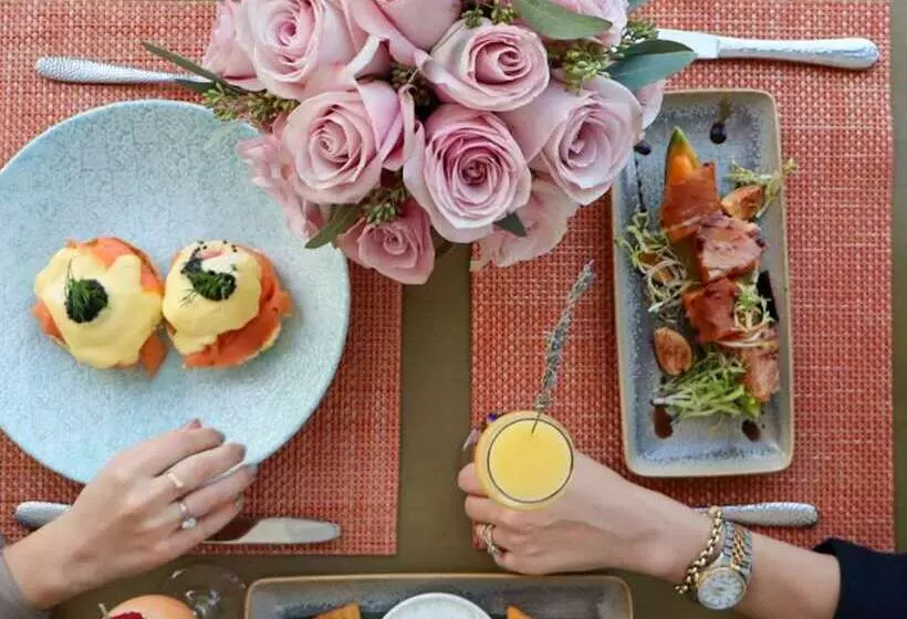 בית מלון כפרי The Beverly Hilton