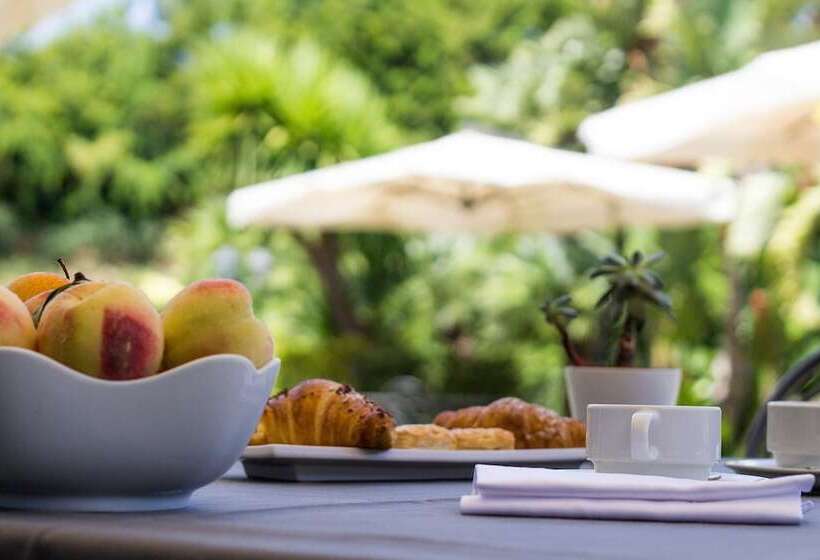 هتل Villa D Amato