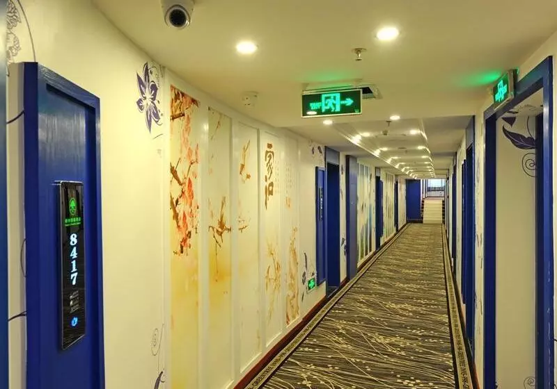 Hotelli Greentree Inn Guangyuan Lizhou West Road Business