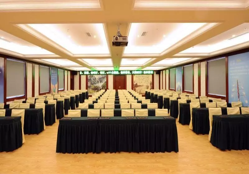 Hotelli Greentree Inn Guangyuan Lizhou West Road Business