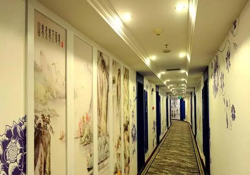 Hotelli Greentree Inn Guangyuan Lizhou West Road Business