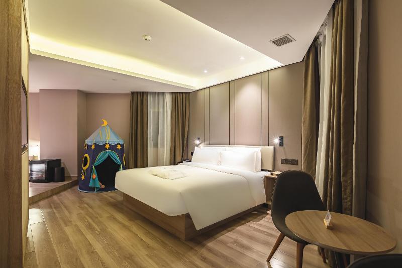 Atour Hotel Qingdao Olympic Sailing Center May Fourth Square