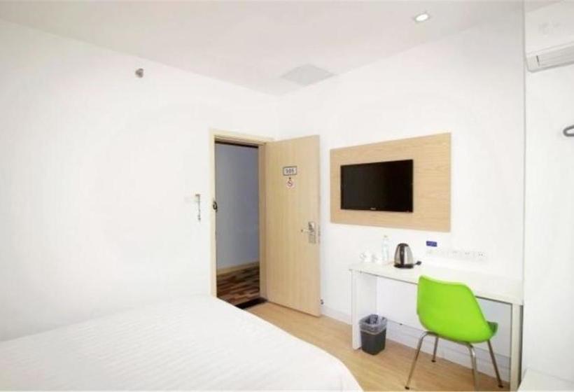 호텔 Hanting  Qingdao Railway Station West Square