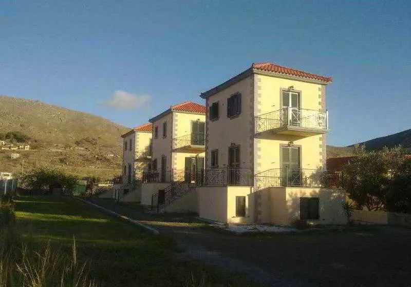 Hotelli Despina Rooms