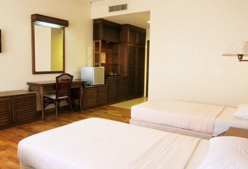 ホテル Gemas Golf Resort