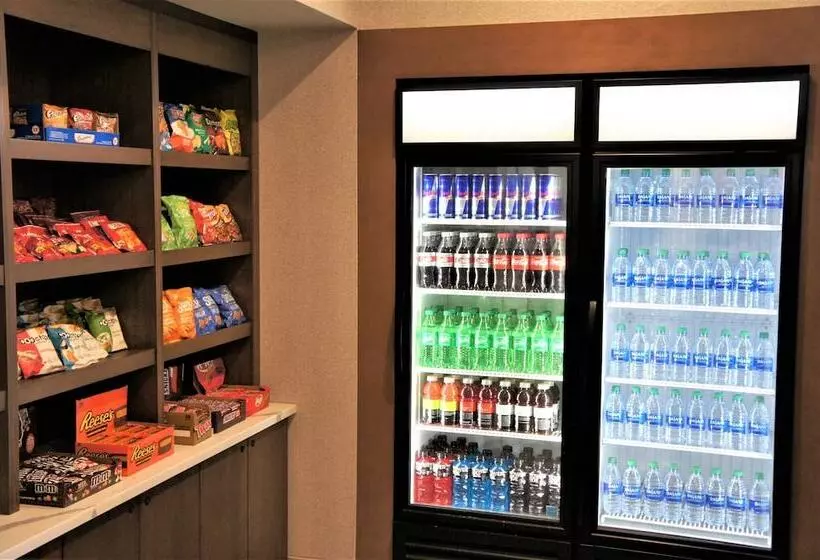 Hotelli La Quinta Inn & Suites By Wyndham Marysville