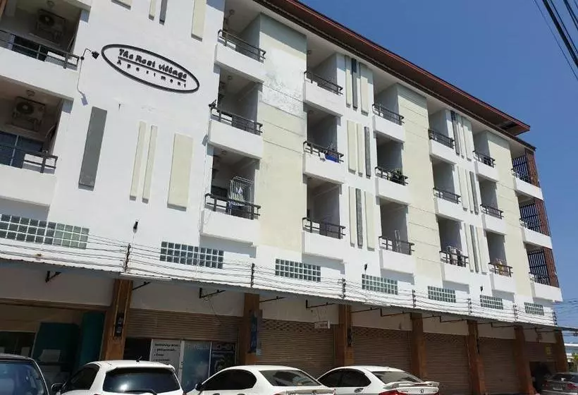هتل Oyo 974 The Rest Village Apartment